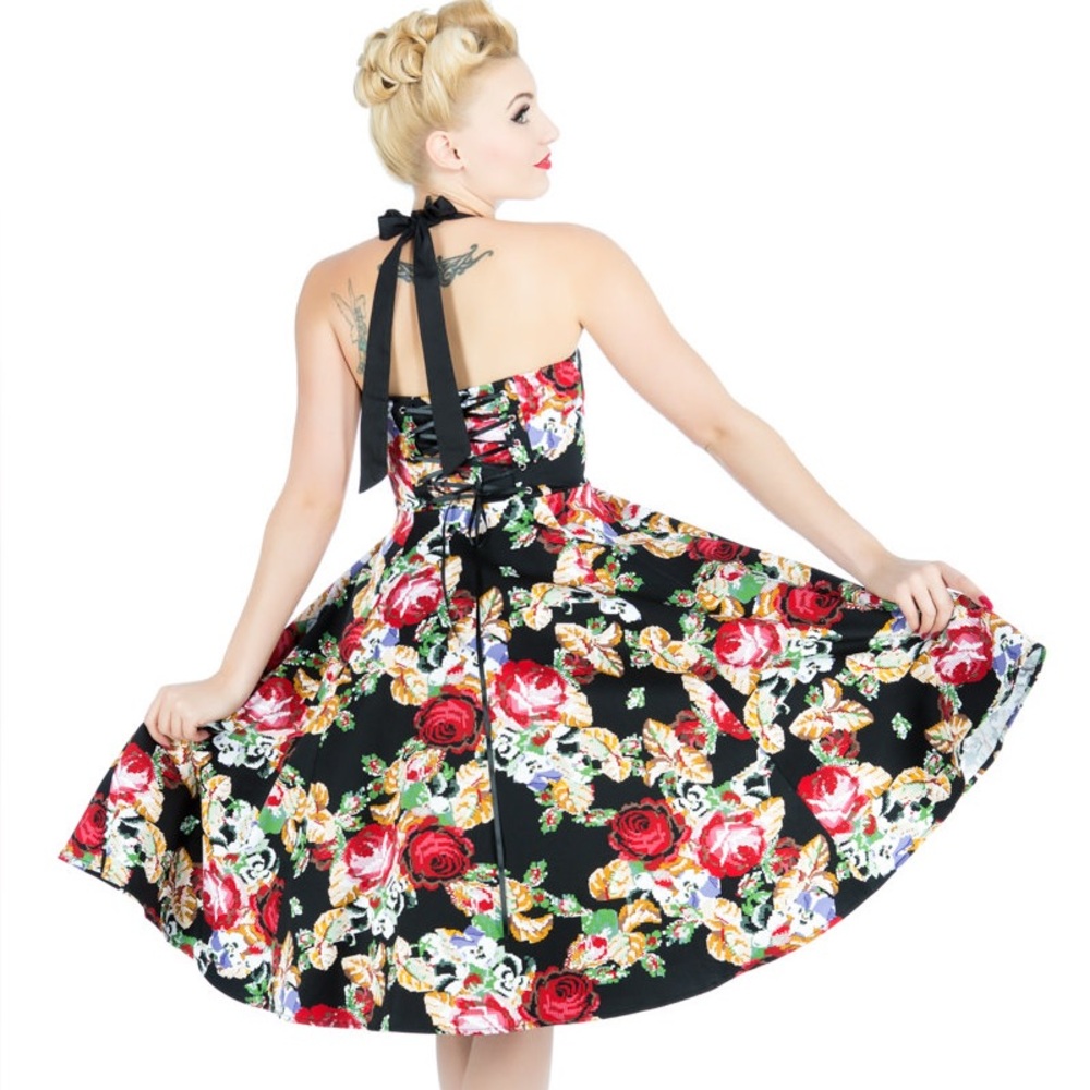 Hearts & Roses Pin Up Halter Lace Up Back Dress - Picture 3 of 9